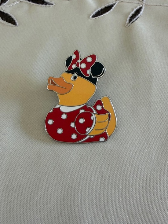 Disney Other - Disney Parks Minnie Mouse Rubber Duck Pin